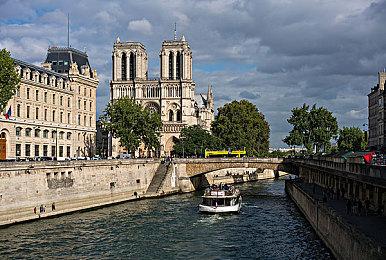 《GTA6》第二支预告片发布 展示PS5版画面